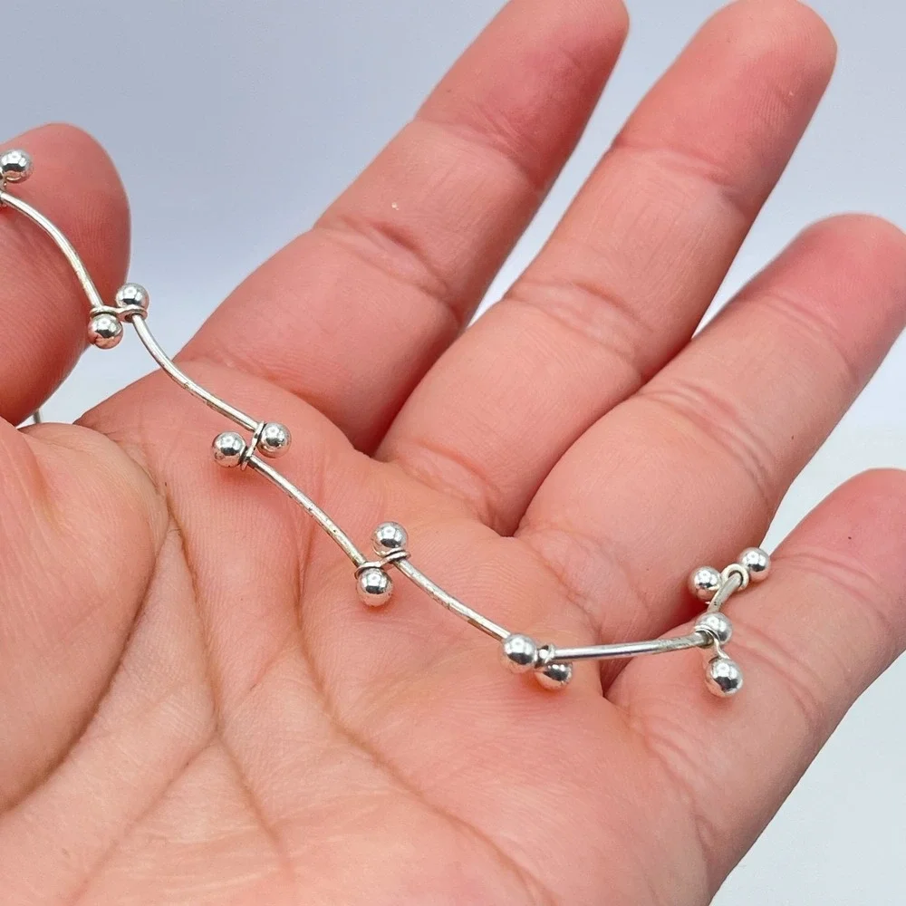 Contemporary Silver-Tone Classic Curved Dainty Bars Ball Link Lobster Bracelet